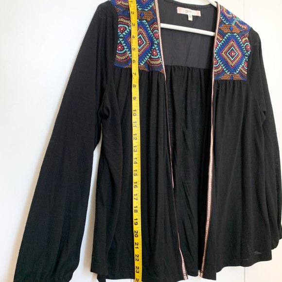 ezra loose-fit black cardigan geo print 3/4 sleeve - Picture 6 of 7